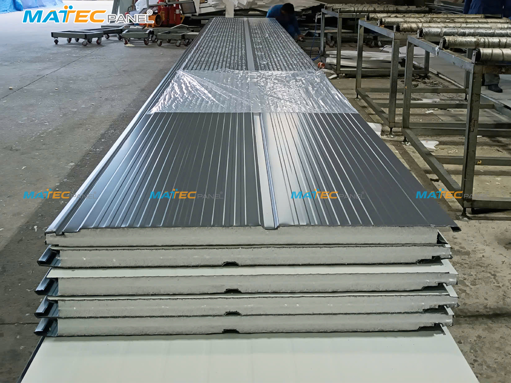 Cận cảnh tấm panel EPS cách nhiệt sửu dụng cho dự án này