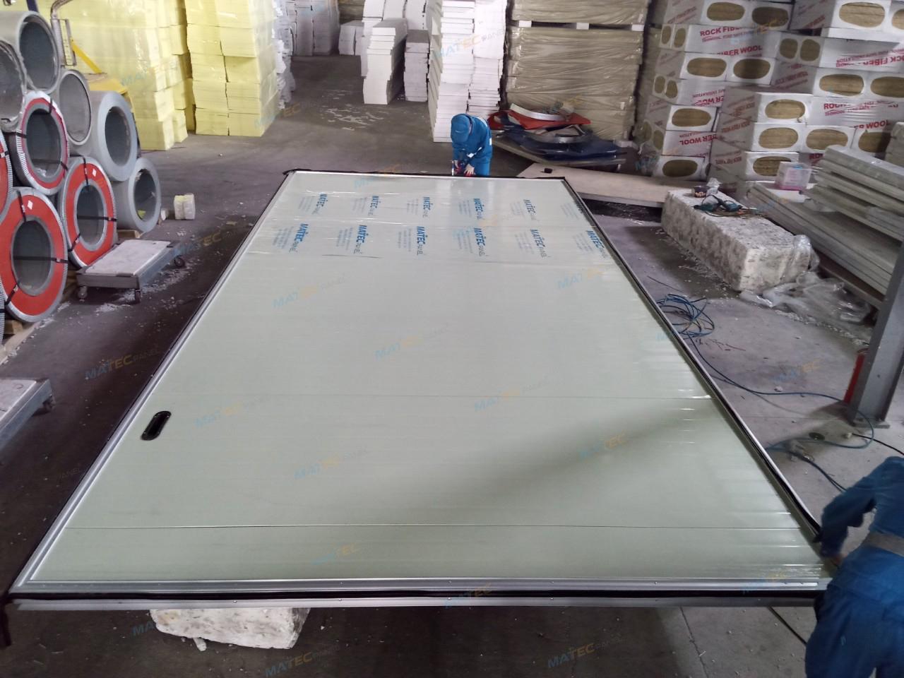 Cửa panel c&aacute;ch nhiệt - c&aacute;ch &acirc;m - bảo &ocirc;n tuyệt vời 