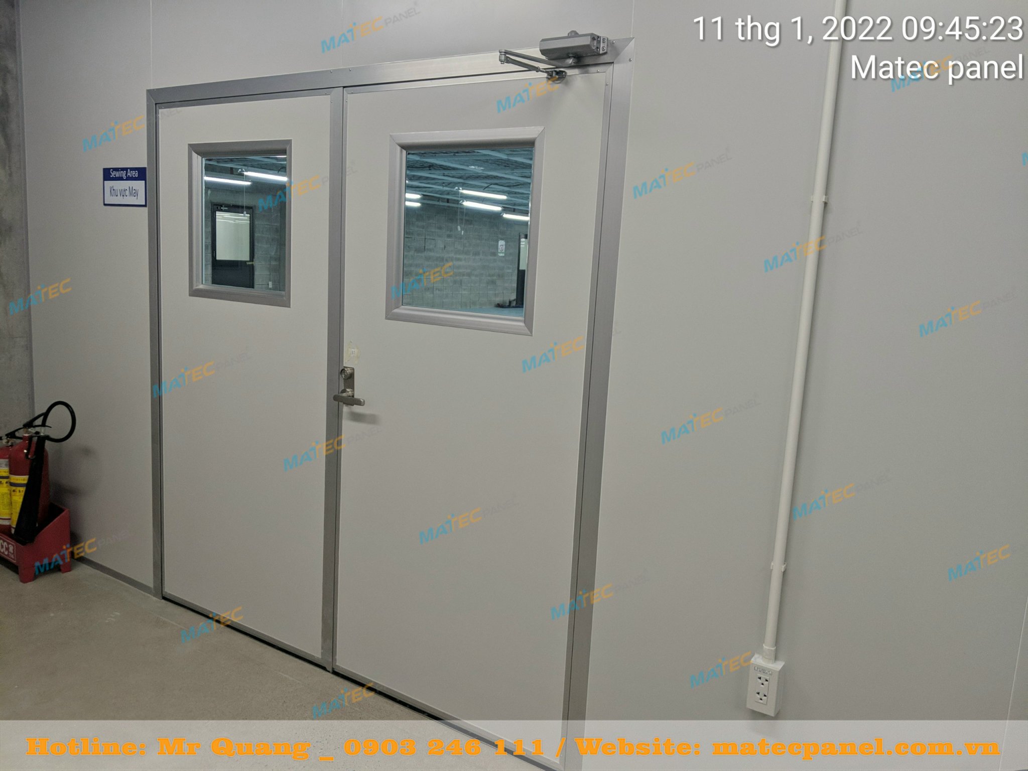 Cửa panel c&aacute;ch nhiệt