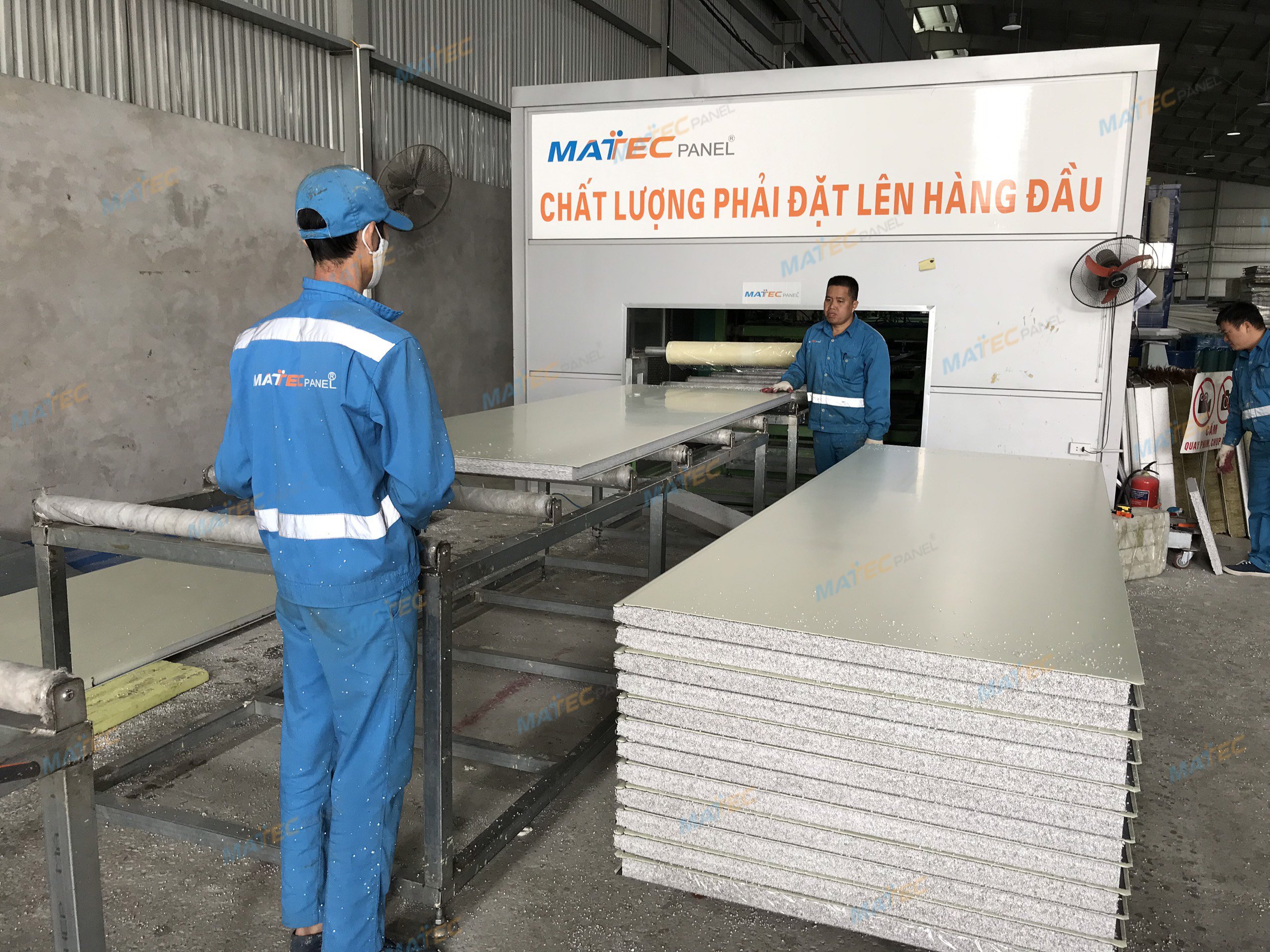 Tấm vách ngăn panel