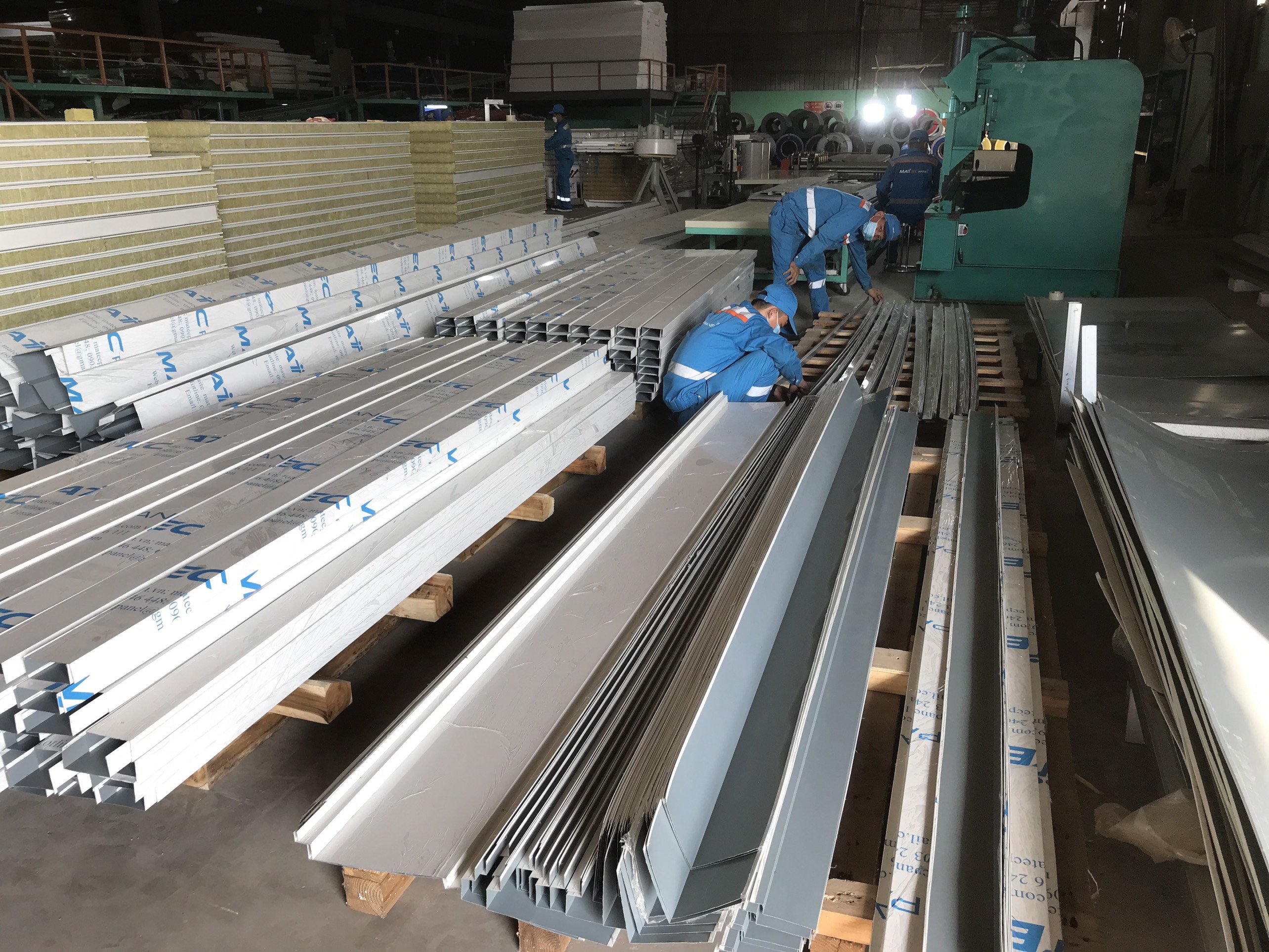 Hệ phụ kiện panel chất lượng cao