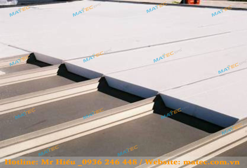 Giải ph&aacute;p chống n&oacute;ng cho nh&agrave; xưởng  
